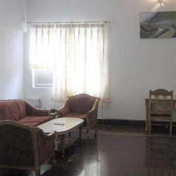 Hôtel Rahi Tourist Bungalow à Moradabad Extérieur photo