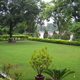 Hôtel Rahi Tourist Bungalow à Moradabad Extérieur photo